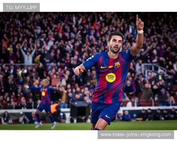 费兰托雷斯禁区外轻巧搓射，巴萨前场灵性十足